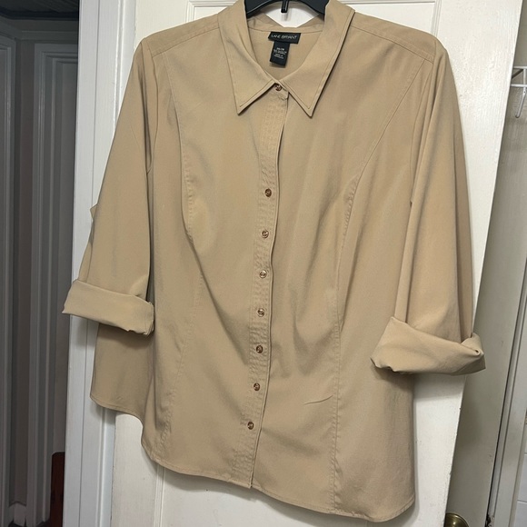 Lane Bryant. Tan Blouse. Size 26/28. - Picture 2 of 5